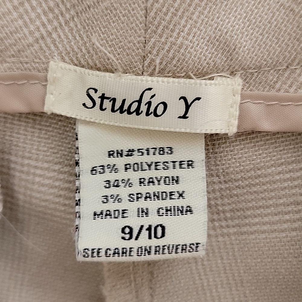 Studio Y capris pants Size 9 - Picture 8 of 11